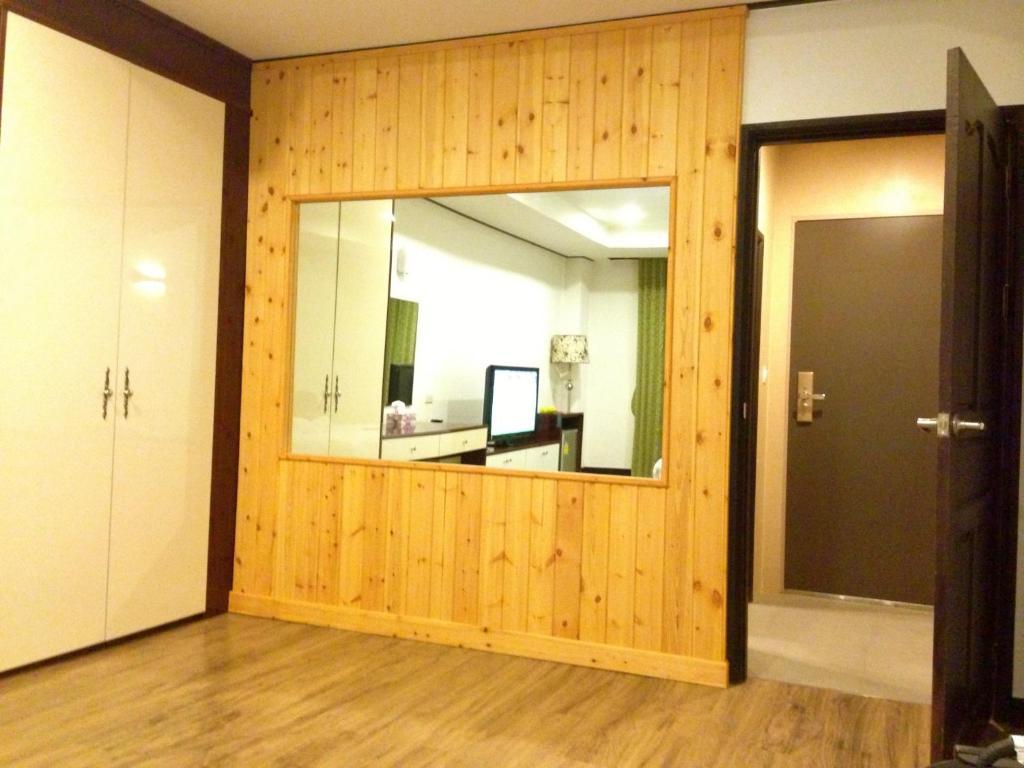 Hotel Kan Kanchanaburi Pokoj fotografie